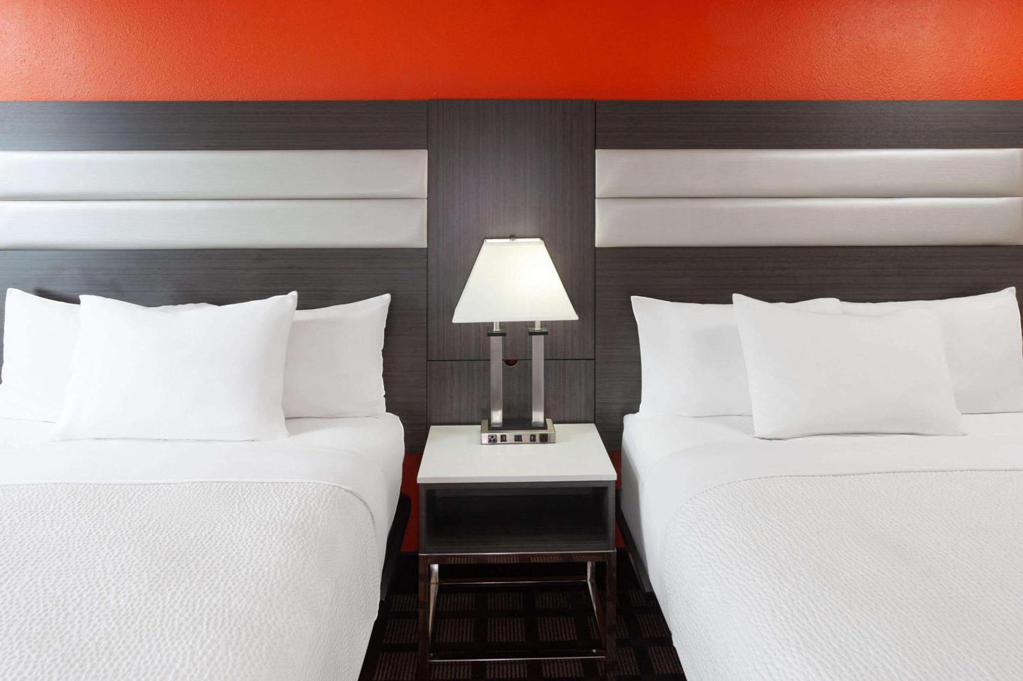 Americinn By Wyndham Hudson Exterior foto