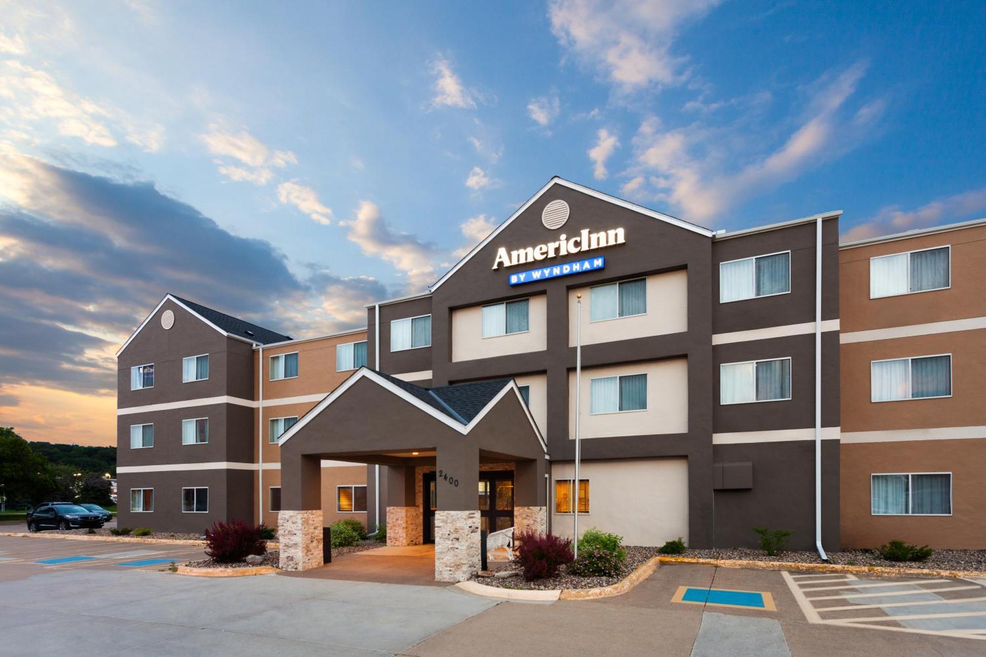 Americinn By Wyndham Hudson Exterior foto